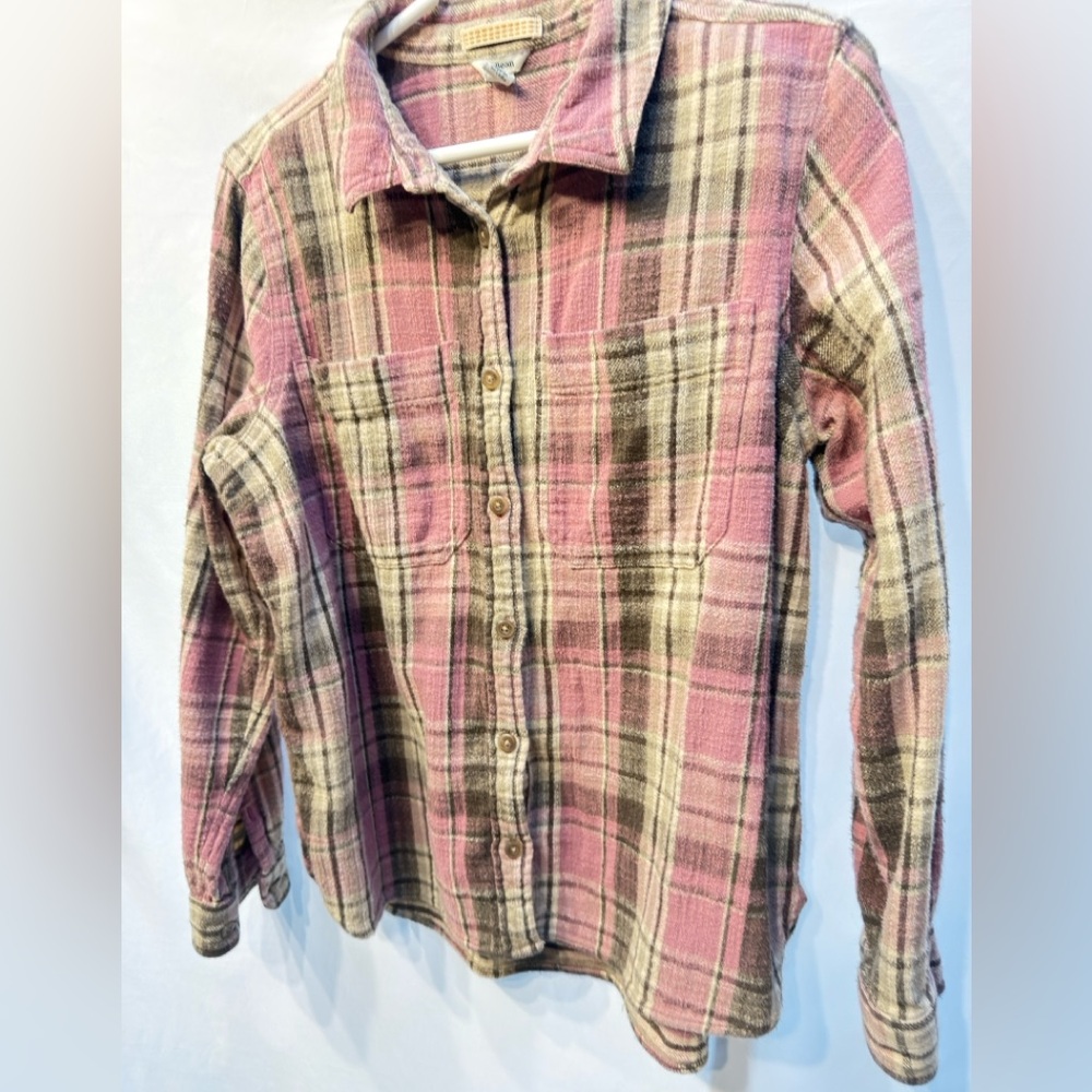 Women’s L.L. Bean 1912 Field Flannel Shirt Large in Pink, black & Cream Plaid - Picture 5 of 11